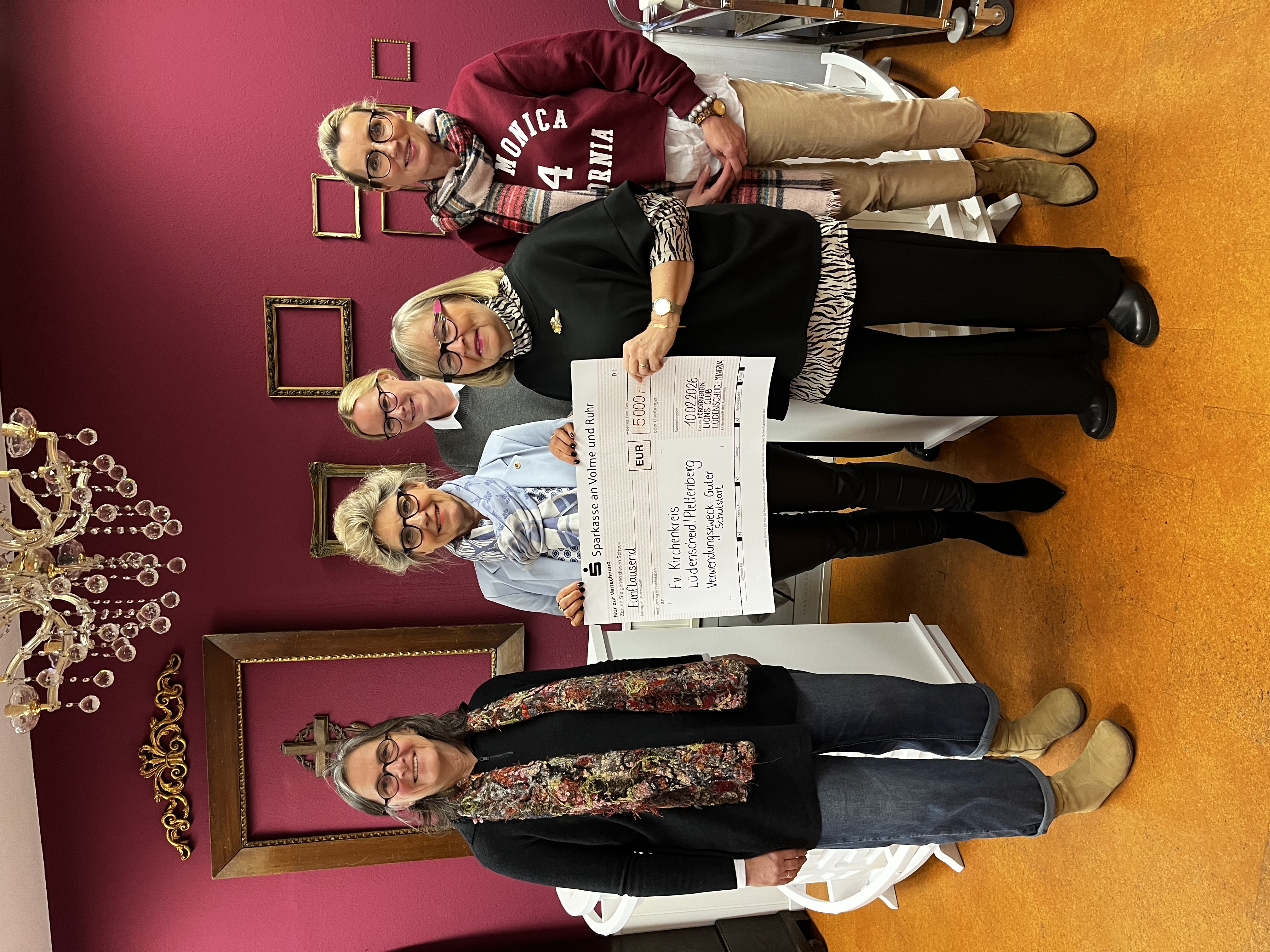 Spendenübergabe an das Diakonische Werk Plettenberg